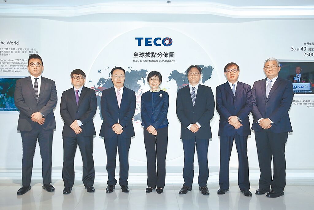 東元電機(jī)在財(cái)務(wù)、經(jīng)營團(tuán)隊(duì)，良好的投資人關(guān)係以及企業(yè)社會(huì)責(zé)任的舉措等各方面皆有杰出成果，而榮獲肯定。圖／業(yè)者提供